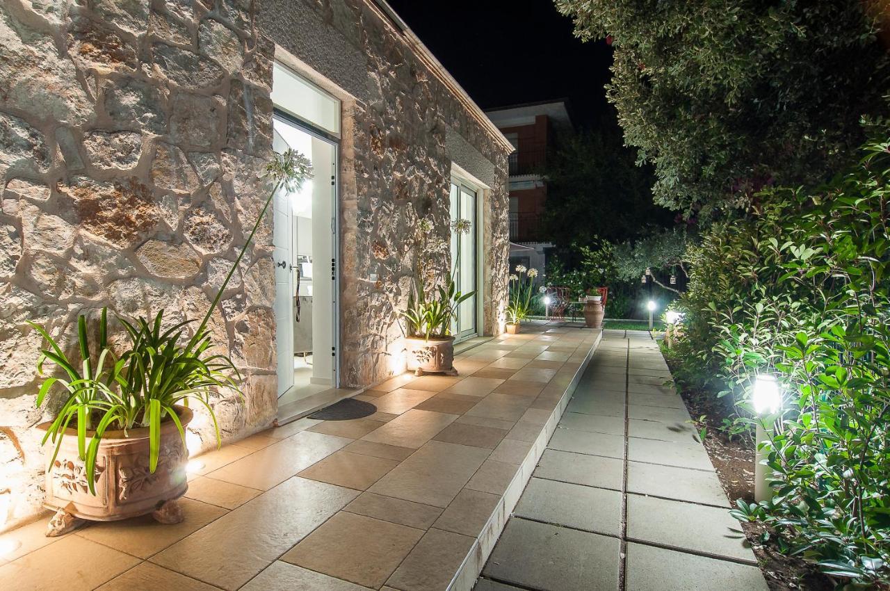 Stelle Galeotte Exclusive Holiday Home Fondi Exteriör bild